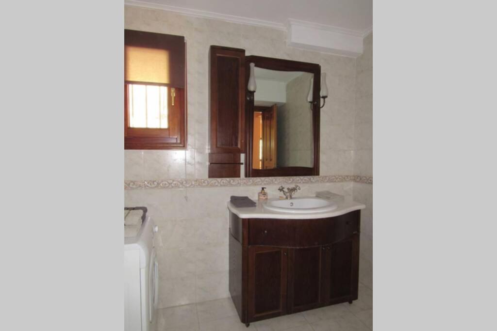 Christie'S Ground Floor Apartment By The Sea Kato Gatzea Exterior foto